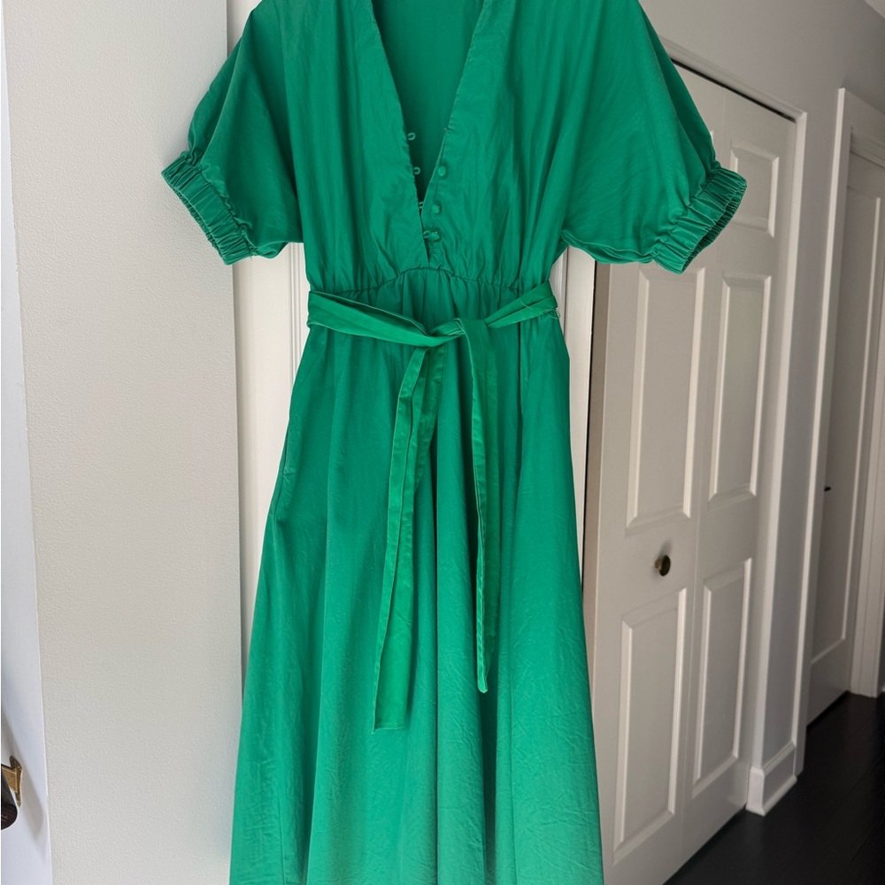 Elegant Green Midi Dress